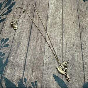 Roman Matte Gold Peace Dove Crystal Necklace 18‎ In B9